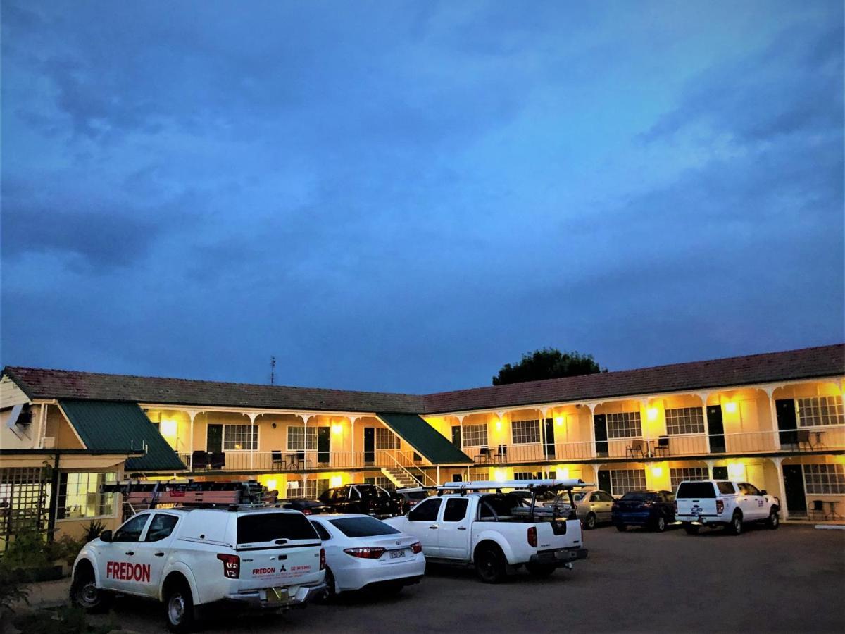 Bradman Motor Inn Cootamundra Kültér fotó